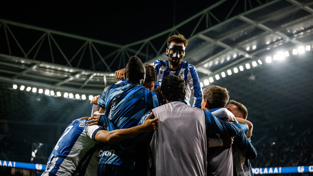 Victoria de las que unen aún más a equipo y afición.

Todos juntos sacaremos esto adelante, como siempre.

Goazen, ostia!!