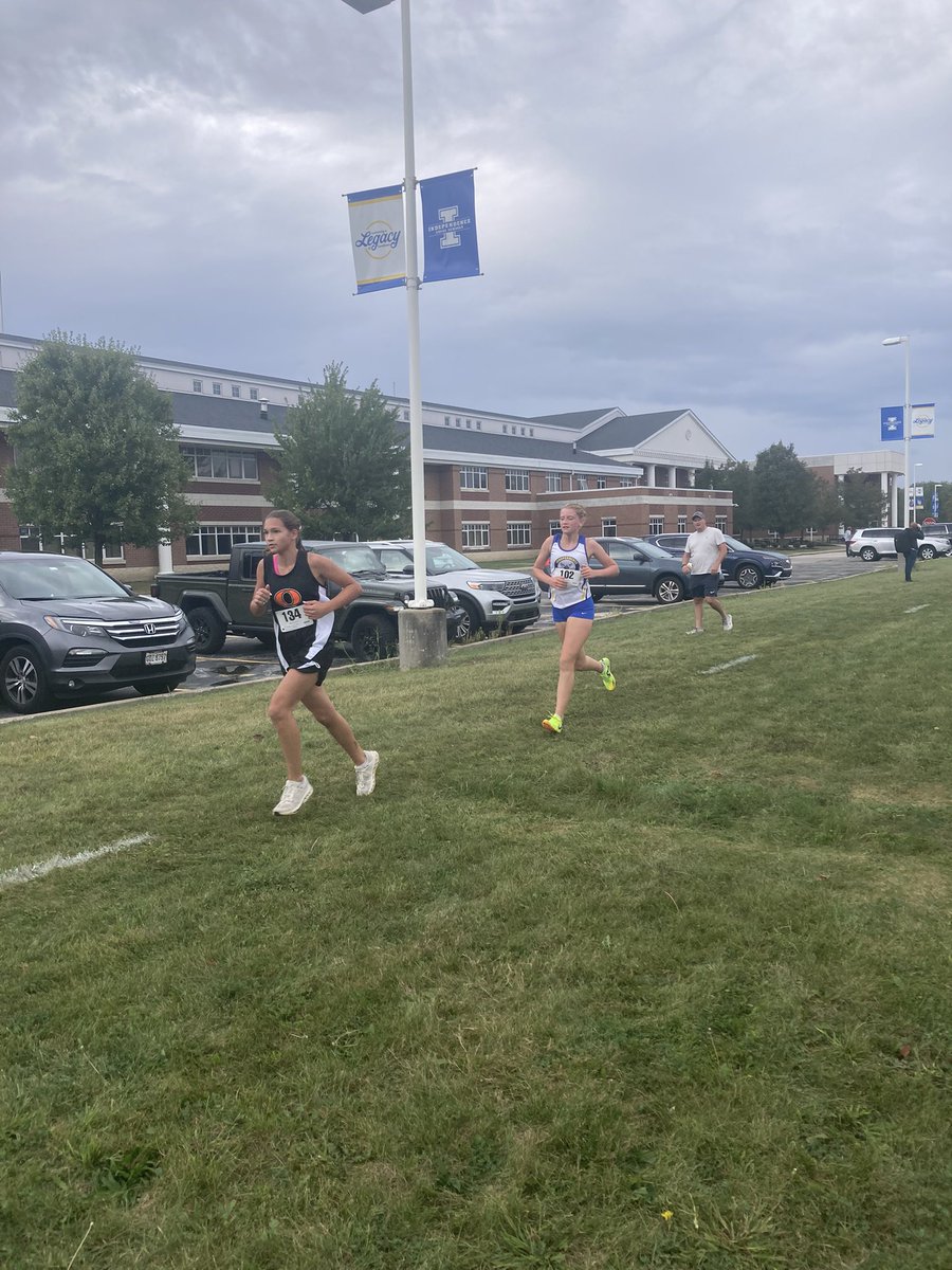 IndyBlueDevils's tweet image. Lauren Sahli takes the girls crown at the Indy XC Meet!