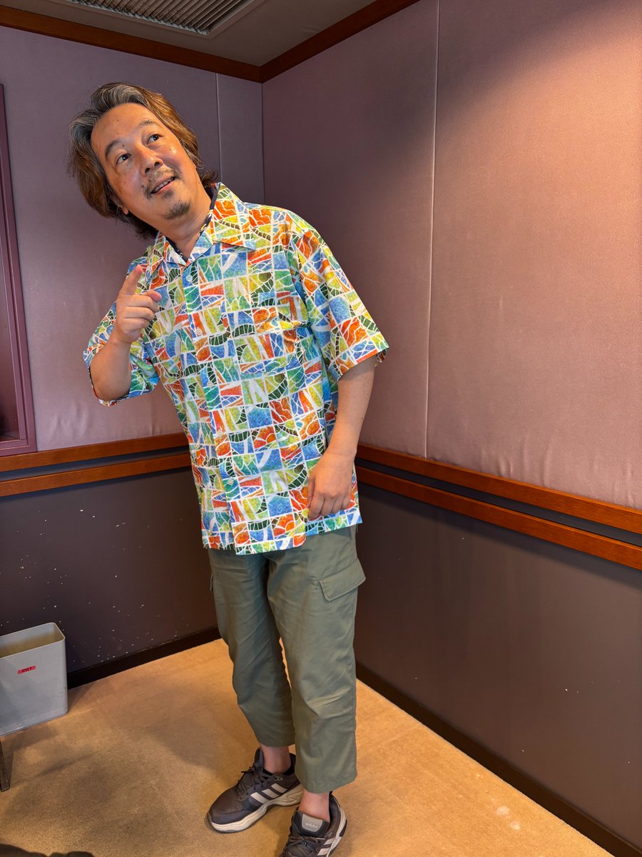 アロハ風の番組特製ユニフォーム、着てみました～👕 これは、いいね