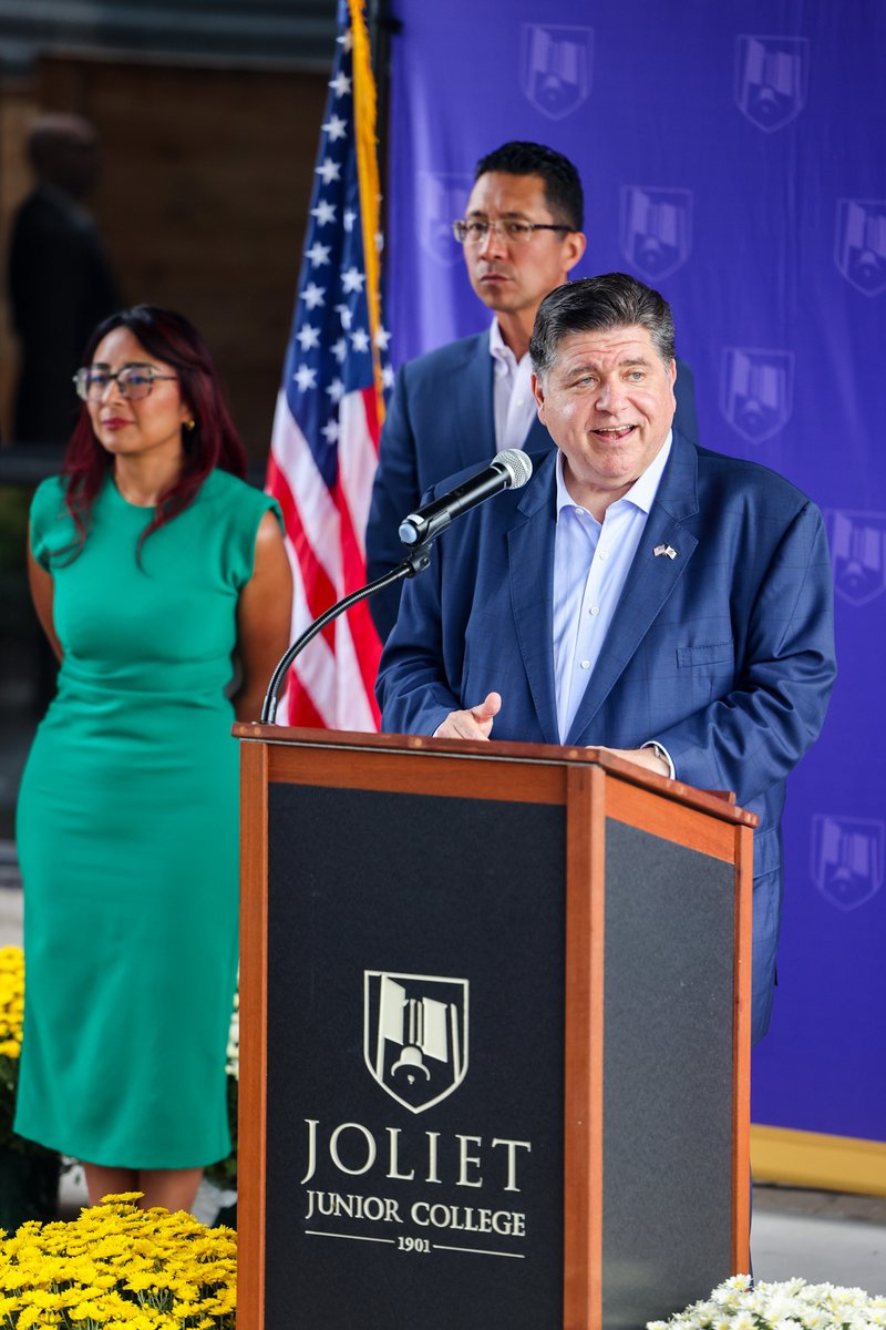 Governor JB Pritzker tweet media