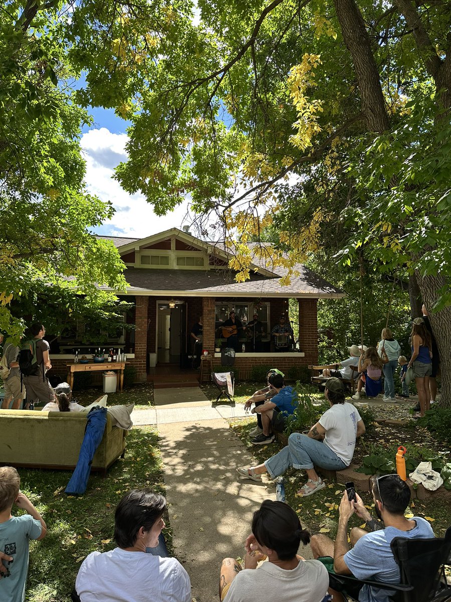 presley 🧸 tweet media