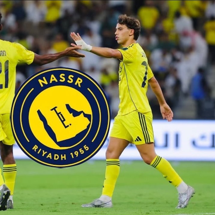 كأنك في الأرض كل البشر 💛🎻

-