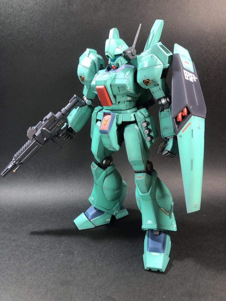 #おまえらの素立ちを見せてくれ