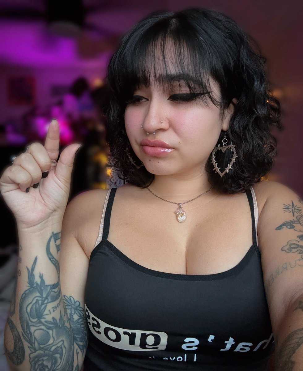 Mommy Flora ˖˚⊹ ⋆♡ tweet media