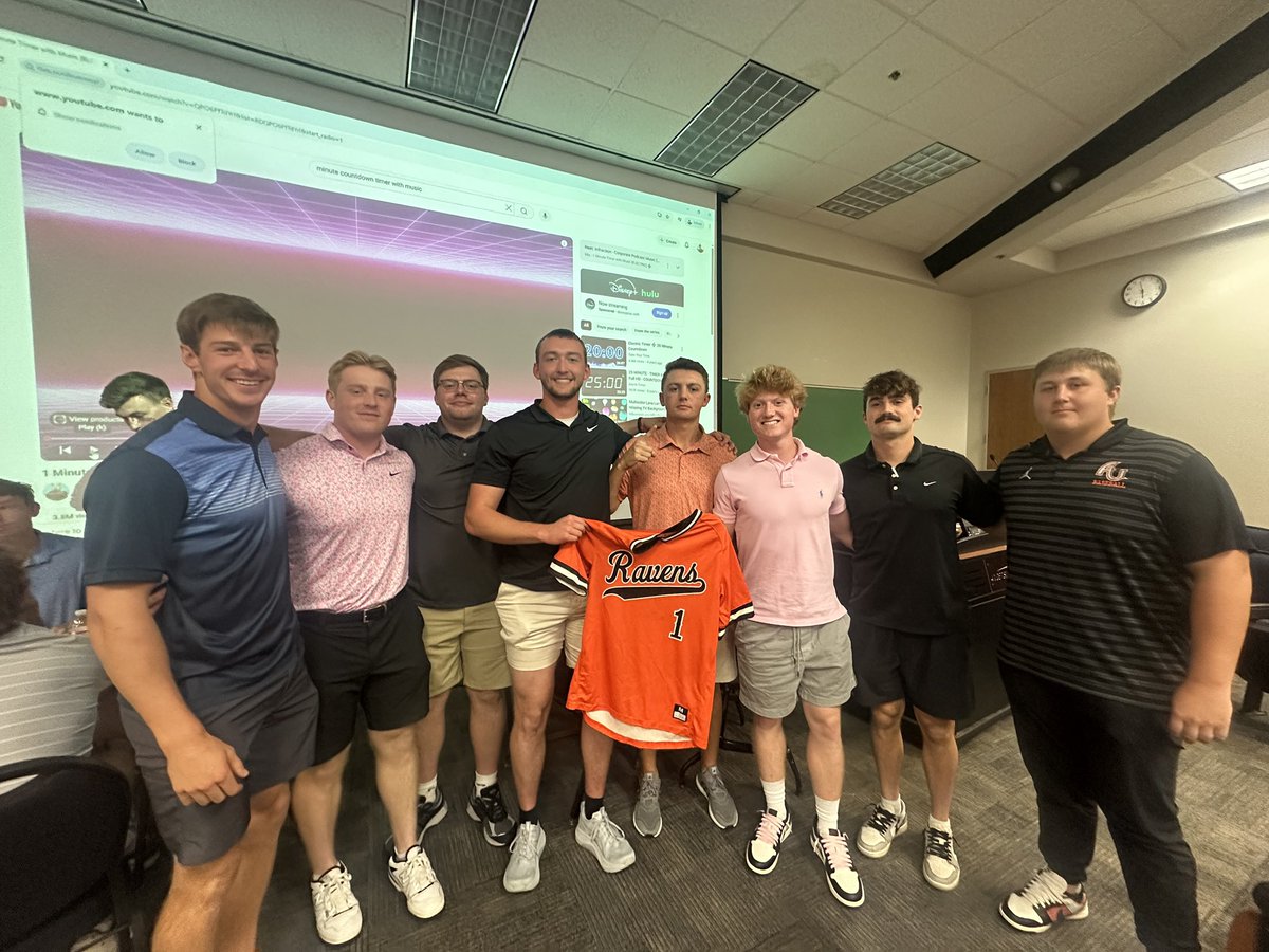 Orange Pick 1:1 is in (as well as an honorary pick)!

Zac Stawski
Garrett Craig