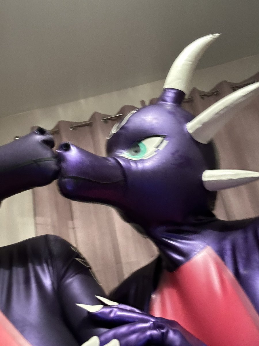 MidnightFoxAD's tweet photo. Now there are two of them 👀

Featuring me &amp; @Luc_Arrio_AD 

#LatexCynder https://t.co/JqZ4g43zcG