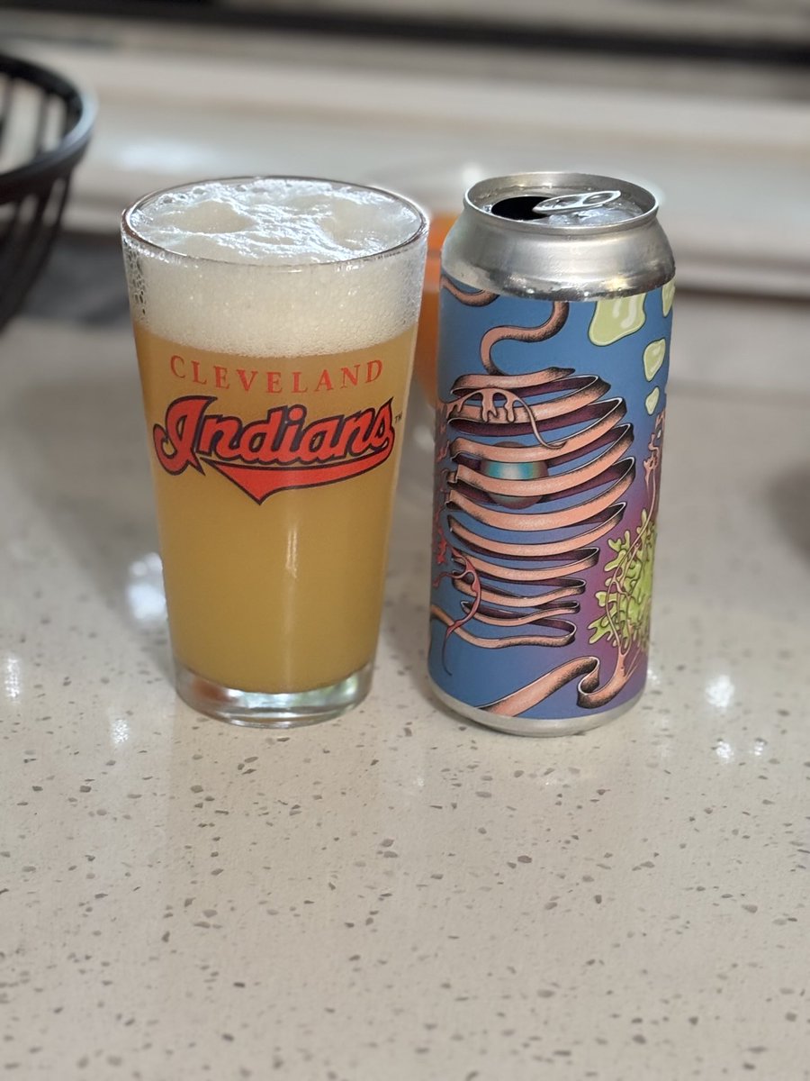 ⁦<a href="/CleGuardians/">Cleveland Guardians</a>⁩ rain delay already….worth the wait!!