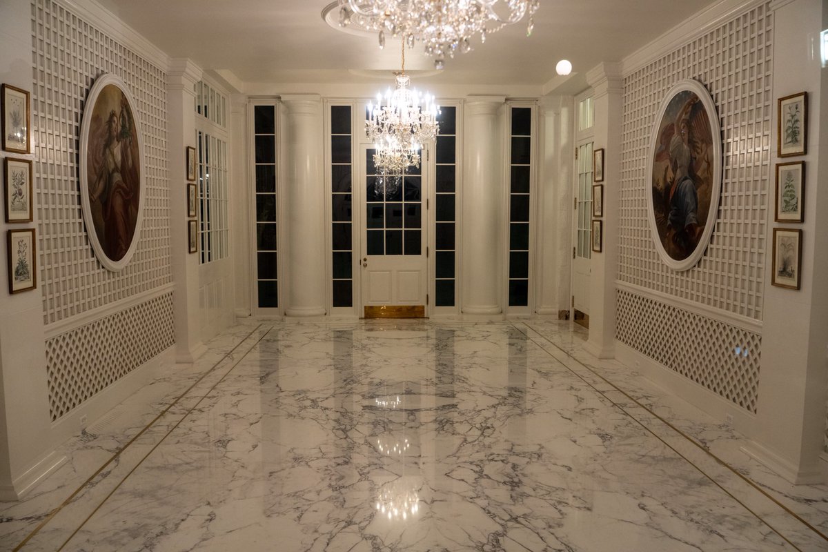 Palm room before and after.

Another masterful renovation by President Trump — paid for by him, NOT the taxpayer.