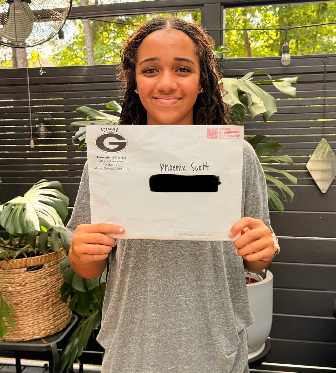 Phoenix Scott (@phoenixyscott) on Twitter photo Came home to some mail today!
Thanks!! <a href="/UGASoftball/">Georgia Softball</a>
Hope you’re able to watch me and my teammates in the fall.
#Steadywork✅ Came home to some mail today!
Thanks!! <a href="/UGASoftball/">Georgia Softball</a>
Hope you’re able to watch me and my teammates in the fall.
#Steadywork✅