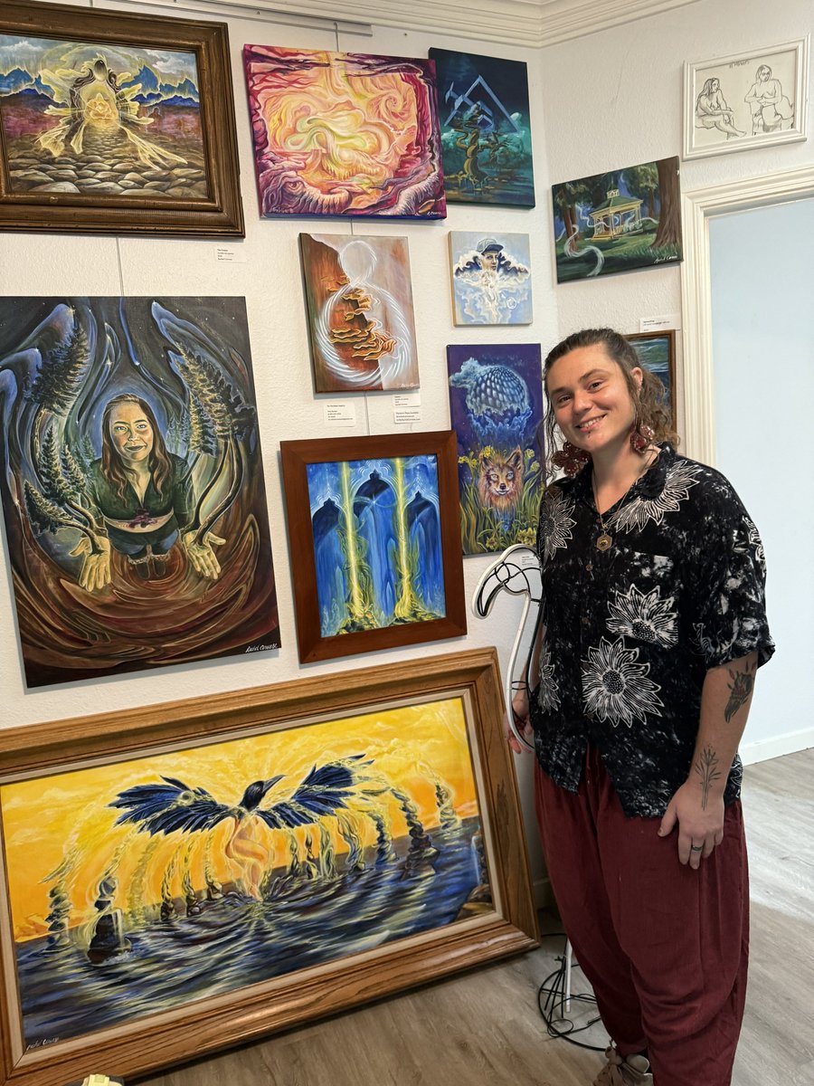 techbubble's tweet image. Visited The Vision Sanctuary art gallery in Santa Cruz 🌊 and did a quick tour with Rachel, the owner.

Tour video on Insta:
instagram.com/reel/DO_266Nkr…