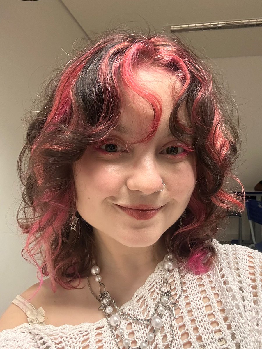 anamel 🐇 tweet media