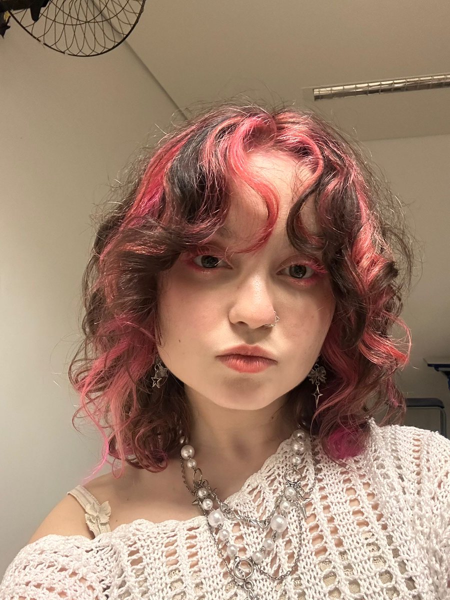 anamel 🐇 tweet media