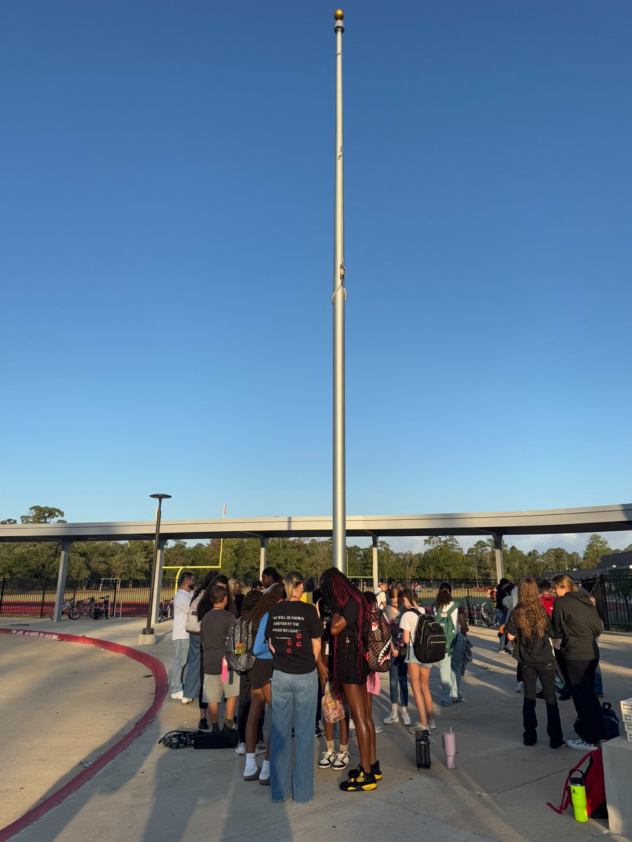 Led by our Cougs 4 Christ and Encounter student groups, students met before school for See You at the Pole, a time of reflection and encouragement that filled our campus with unity and hope. #KMSCougarPride🐾