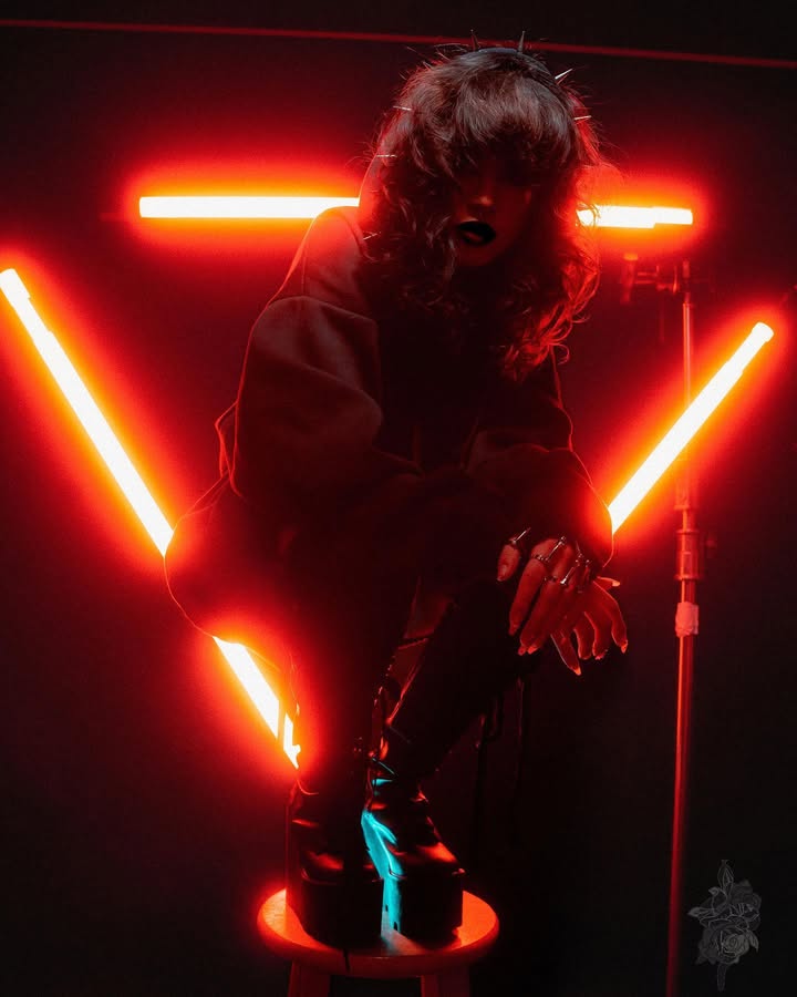 beefingwiththeb's tweet image. Got the coolest jacket and shoes as a gift from @dollskill , and my amazing talented friend @shotgirlporsche helped me really bring out the perfect vibes for it with this set! I'm so excited to post all the sick photos from this shoot! 🖤 
•
•
•
#dollskill
