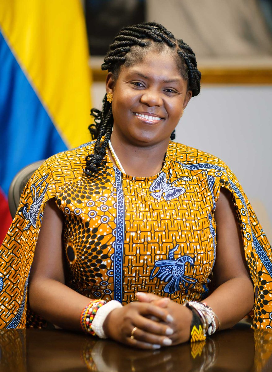 #ATENCION
Usted aprueba o desaprueba la gestión de la Vicepresidenta Francia Márquez?

🔁 Aprueba 
❤️ Desaprueba