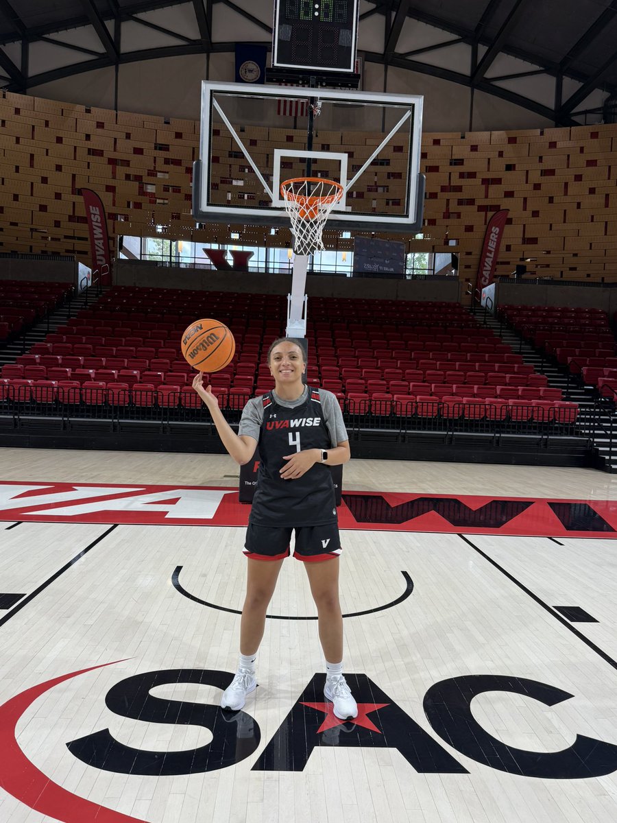 Gabby Crawley tweet media