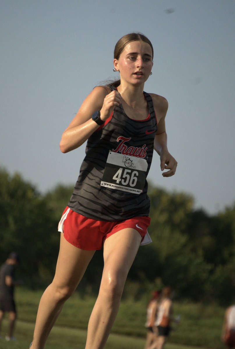 THSTrackField's tweet image. Another strong performance by freshman Hazel Vowell who finished 1st @ the LCISD Roundup.
@THS_Tigers