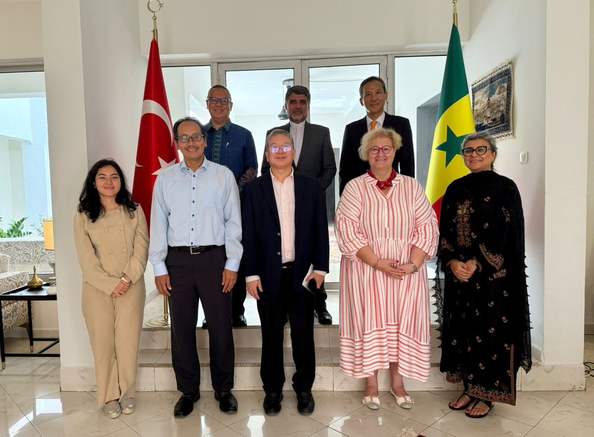 Büyükelçi <a href="/NurSagman/">Nur Sagman</a>, Endonezya, İran, Kore, Malezya ve Pakistan Büyükelçilerinin katılımıyla Tayland Büyükelçisi Rutch Soratana’ya veda yemeği düzenlemiştir.