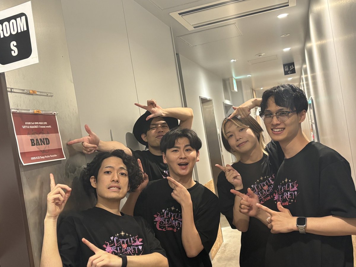 9/23 
𝐀𝐕𝐀𝐌 𝟑𝐫𝐝 𝐎𝐍𝐄-𝐌𝐀𝐍  𝐋𝐈𝐕𝐄  
  『𝐋𝐈𝐓𝐓𝐋𝐄 𝐒𝐄𝐀𝐂𝐑𝐄𝐓-𝐭𝐰𝐢𝐬𝐭𝐞𝐝 𝐰𝐨𝐫𝐥𝐝-』
at Zeep osaka bayside

遅くなりましたがギターで参加させて頂きました🎸 
個人的に心臓のギターソロ弾きたかったので嬉しかったー🥹

#AVAM
#アベアム
#AVAM2大都市ワンマン