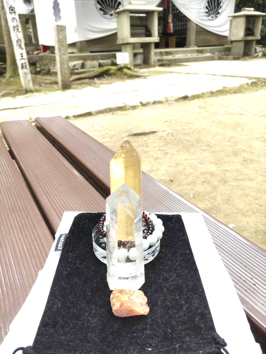 kaako1111's tweet photo. #鞍馬寺　へ👺

山道2.4kmを奥之院魔王殿へ行きたくて頑張った

途中の霊宝殿博物館3階の木彫聖観音菩薩立像が素晴らしかった

ご本尊は宇宙エネルギーとしての尊天
ご神体は鞍馬山

途中に野鹿がいてラッキー☺️🦌

浄化の後、お山を体感して終了

貴船の方へ抜けて貴船神社の奥之院へ

お山に感謝🙏 https://t.co/YGhE81cwfP