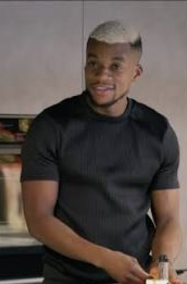 Windwaker75's tweet image. Oh, so Divarini's mate is Dom from #LoveTriangleUK ... Ah right then, no set up then 😂 #MAFSUK