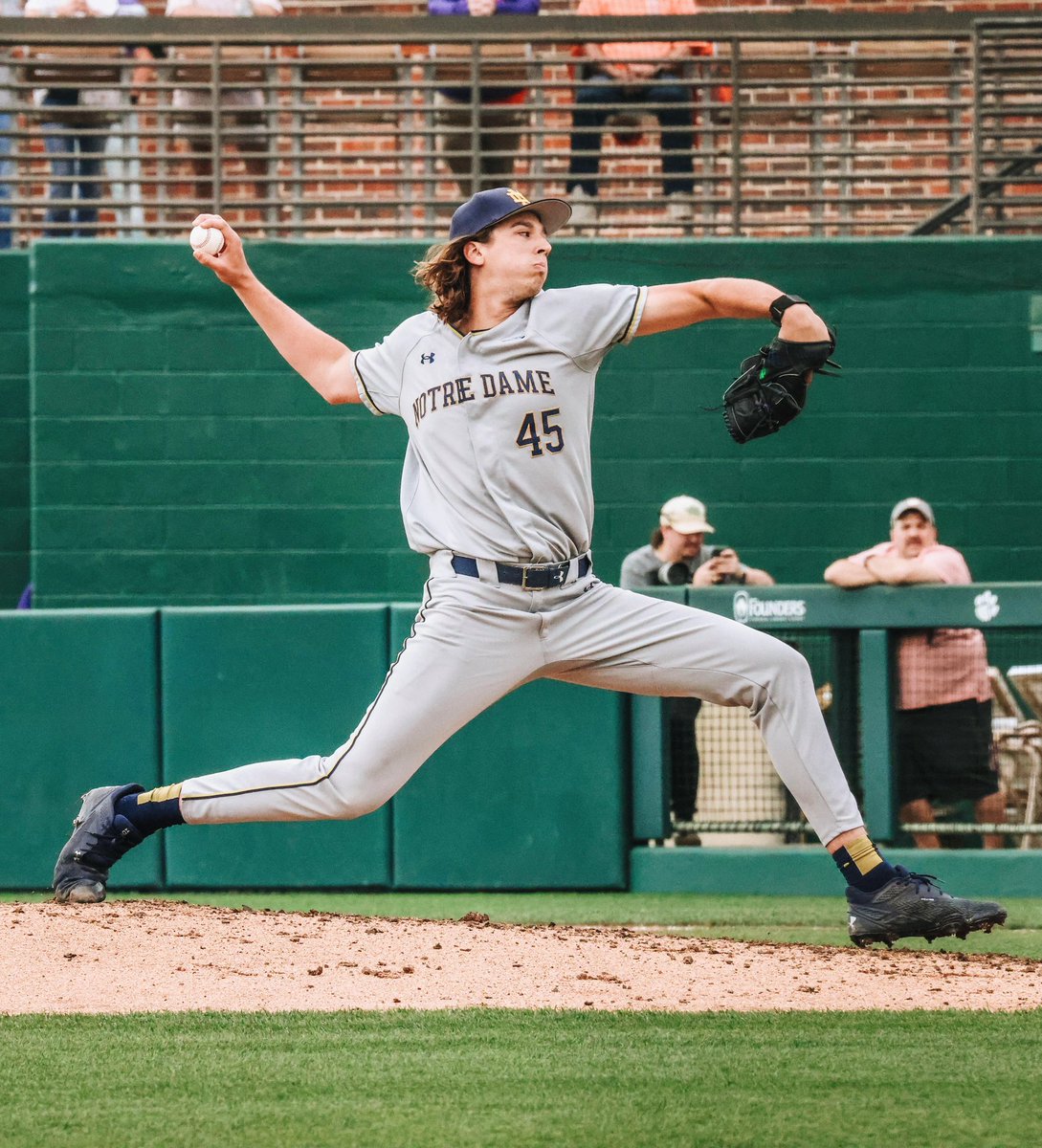 𝐑𝐞𝐭𝐮𝐫𝐧𝐞𝐫 𝐒𝐩𝐨𝐭𝐥𝐢𝐠𝐡𝐭: D.J. Helwig

The 6'6 former <a href="/TheNECBL/">The New England League</a> 𝑨𝒍𝒍-𝑺𝒕𝒂𝒓 is back — returning 2 years of production to the Irish .

Helwig recorded a double-digit K/9 in 2025. 🧯

#GoIrish