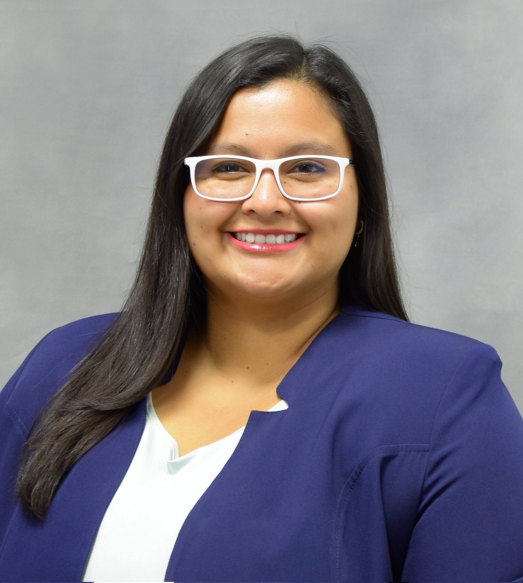 Hi #MedTwitter!
I'm Karen Salazar from Perú 🇵🇪

I'm excited to share that I'm applying to Internal Medicine in this #Match2026

I enjoy drawing 🎨 and reading poetry.
I'm currently learning to cook, and I especially enjoy making desserts 🥧.

#IMG #MedX #InternalMedicine