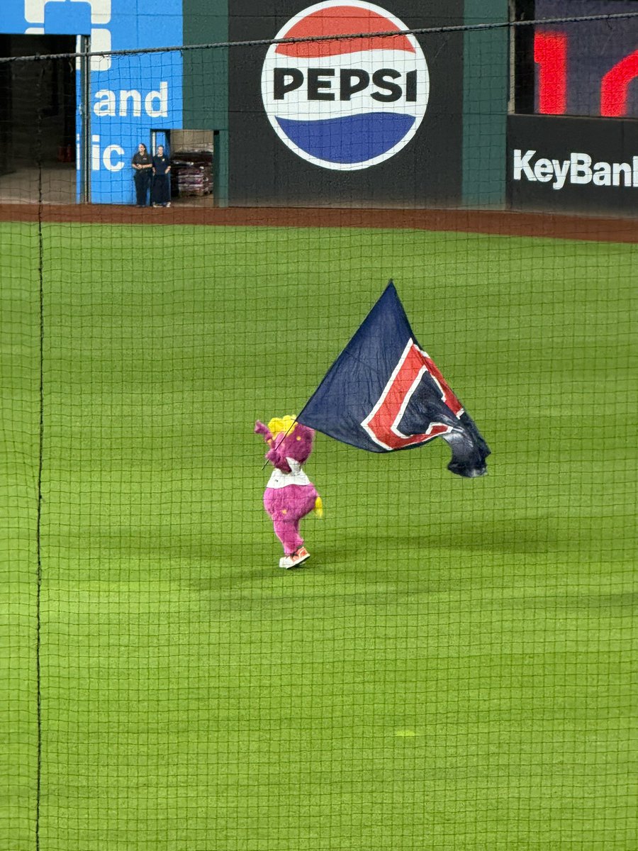 Xriptian's tweet image. Game #140 – 9/23 – Tigers vs Guardians at Progressive Field

Let me start by saying this was one of the most exciting games I’ve seen all year. The energy was off the charts. From the first pitch to the last, fans were on their feet screaming like it was Game 7 of the World…