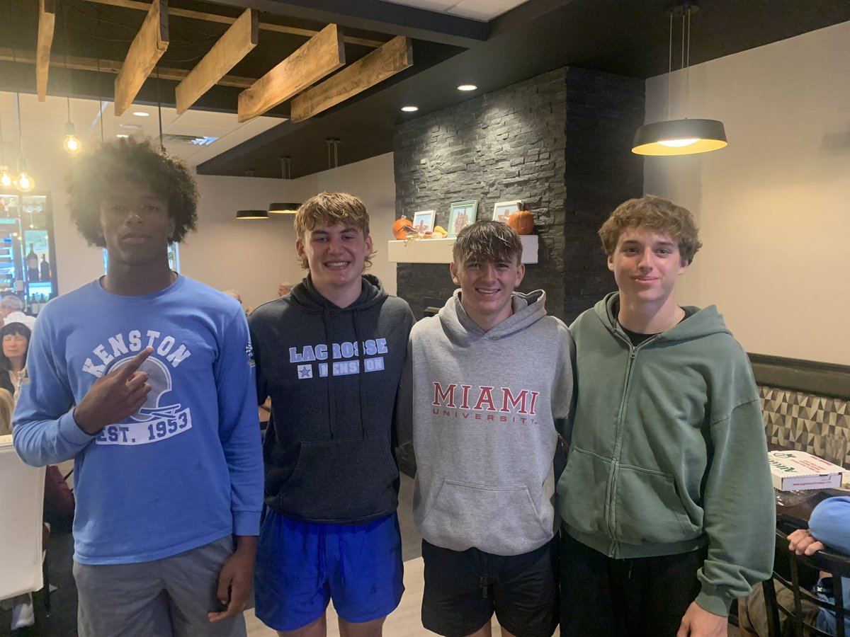 CoachTG86's tweet photo. @Bomber_Football player of the week dinner award winners for the win vs Manchester. Thanks again Augie’s pizza for a great meal. See everybody Friday night at Eastlake North. https://t.co/rD6FaTtv39