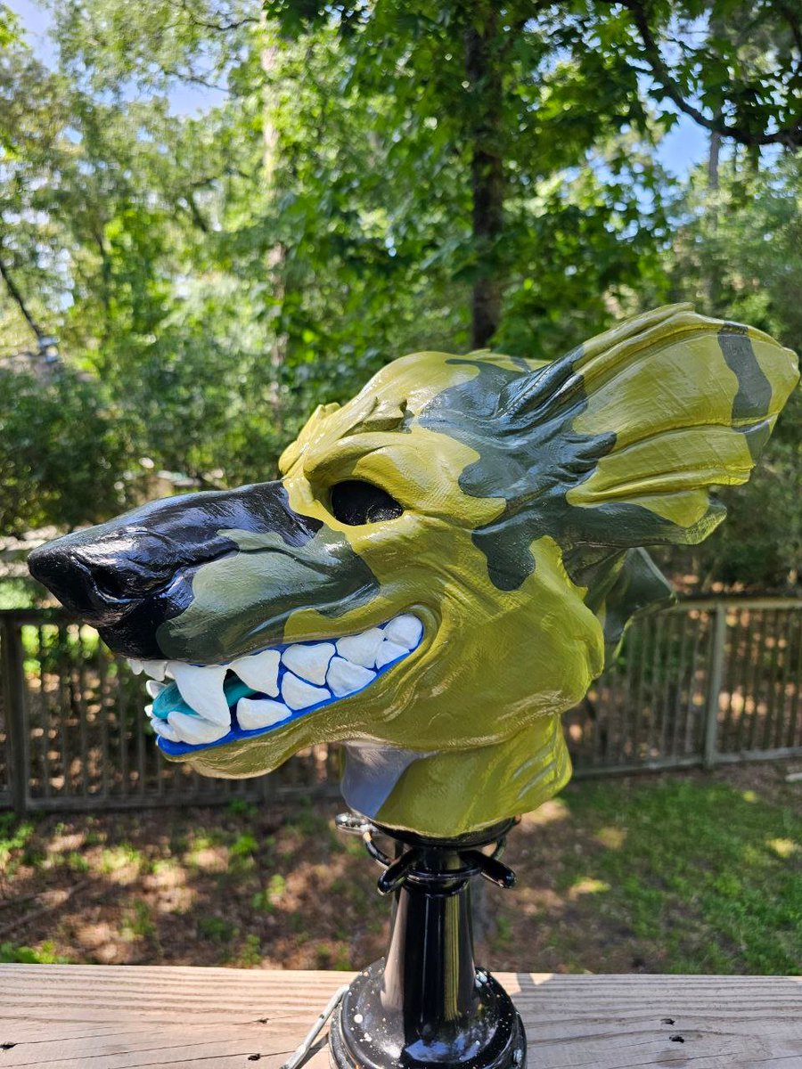 SnapJawForge's tweet photo. ✨ Snap Jaw is currently open for new orders! ✨

The only design with a longer wait time is the Large & Medium husky. Which is around ~16 weeks right now. :3

If interested, please fill out an order form, which lists our current designs & prices! Join the pack!

🦴💥

(Link in attached Tweet)