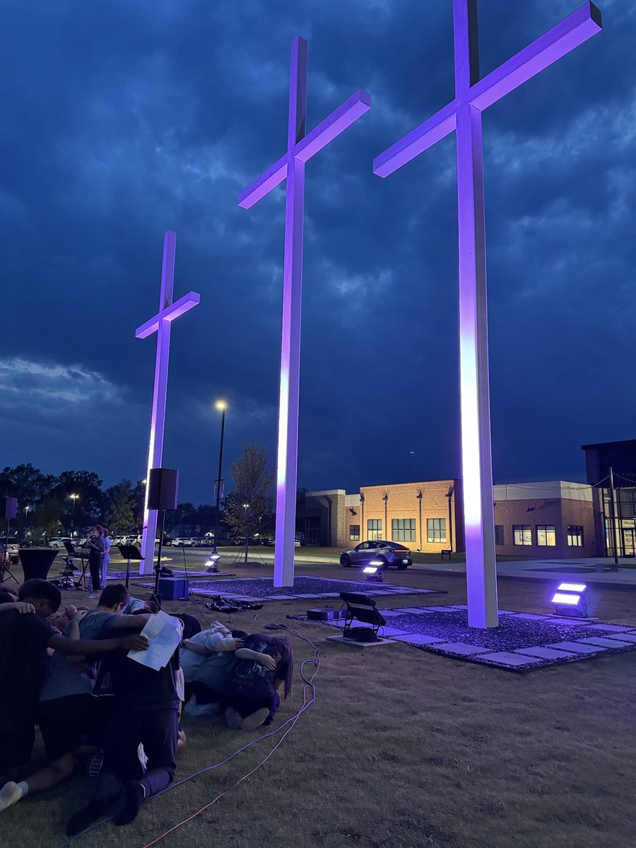 Had the Joy to speak to our High Schoolers about the Cross and its meaning.