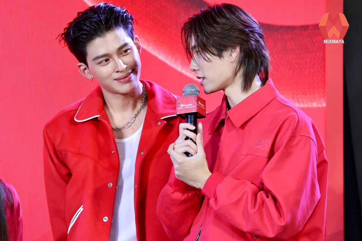 iRis1112233's tweet image. ‘นี่คืออาการของชายหนุ่ม ที่กำลังตกหลุมรักใครสักคนเข้าจริงๆ’🥰

PONDPHUWIN WITH COKE

#COKERecycleMePondXPhuwin
#PondPhuwin #ปอนด์ภูวินทร์