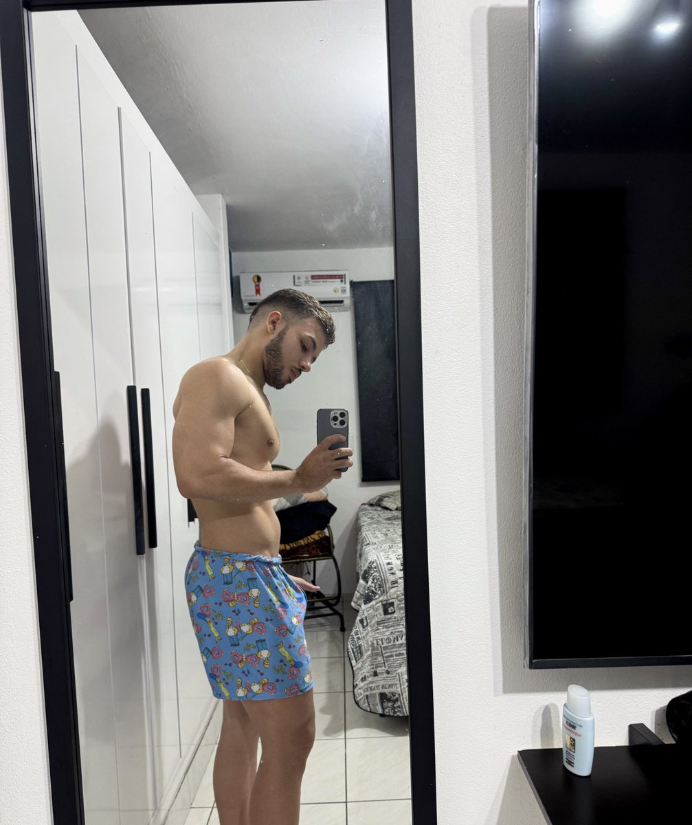 matheush71's tweet photo. No pump do treino ainda https://t.co/t2FyQz902C
