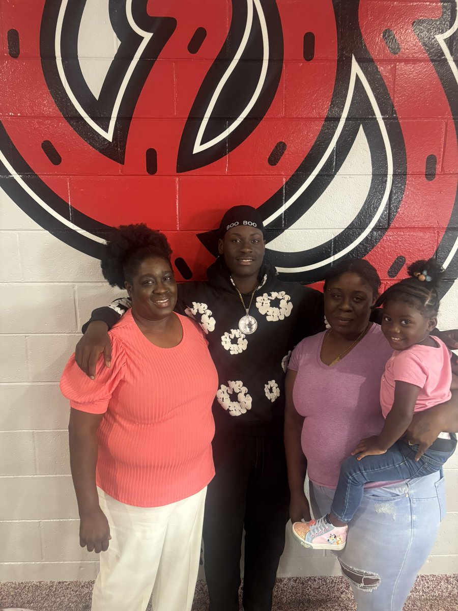 Brian Smith tweet media