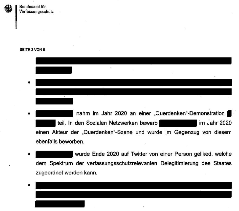„Verfassungsschutz“ bei der „Arbeit“
Ihr seid Clowns beim <a href="/BfV_Bund/">Bundesamt für Verfassungsschutz</a>
– nahm im Jahr 2020 an einer „Querdenken“-
   Demonstration teil, 
– bewarb und wurde beworben 
– wurde von jemandem auf Twitter geliket. 

Liket meine Posts nicht, sonst werde ich noch von euch 🤡🤡überwacht ;-)