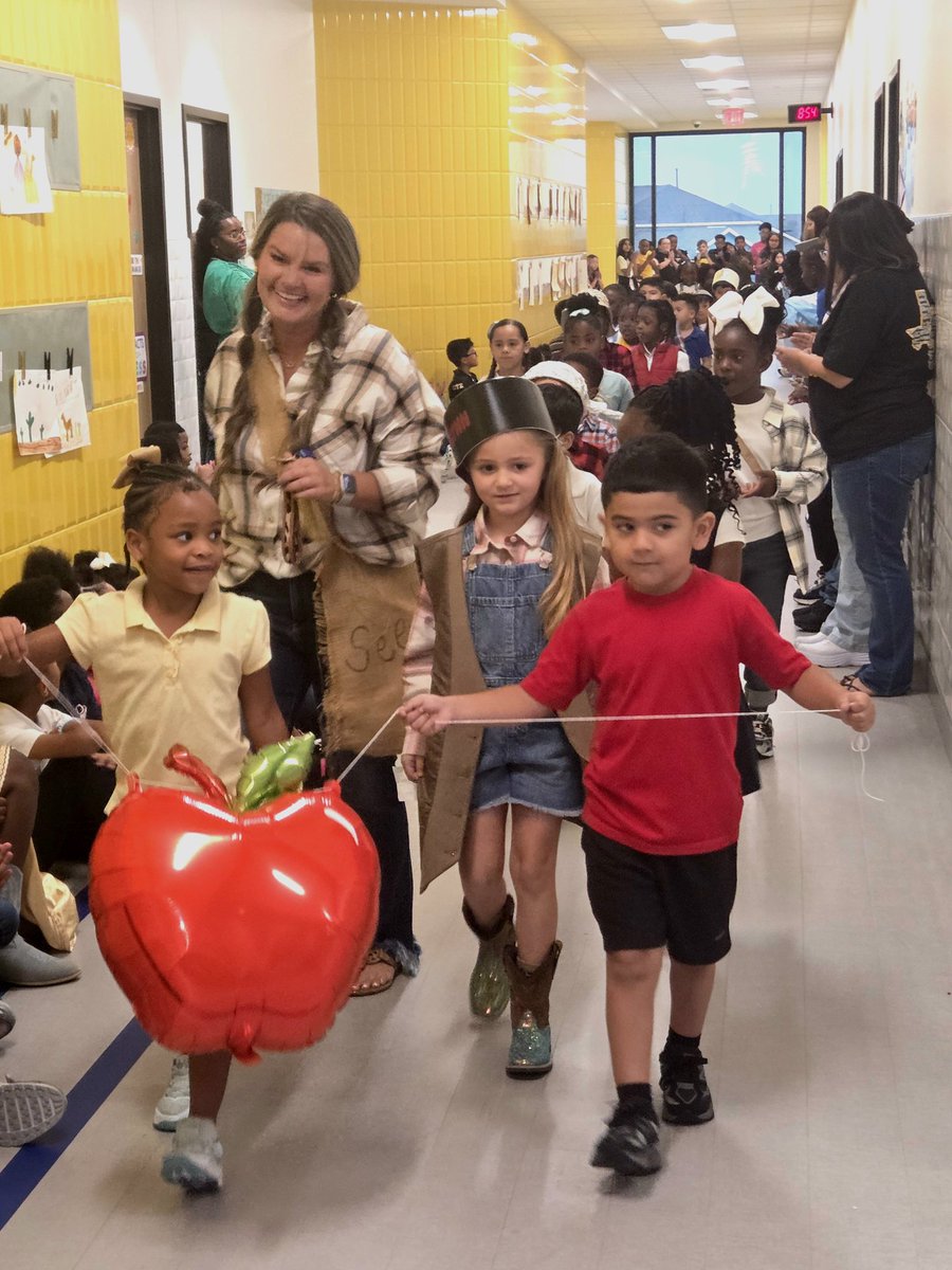 Mrs.Tyndall tweet media