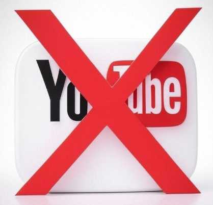TruthSeeker1982's tweet photo. Google has admitted that the Biden admin pressured them into censoring videos on YouTube.
Don't tolerate this behavior!
Switch to @brave , @perplexity_ai & @grok for searches!
Switch to @rumblevideo, @Tubi, @PlutoTV for videos!
#DitchGoogle #BoycottYoutube https://t.co/TZeGpC5amE