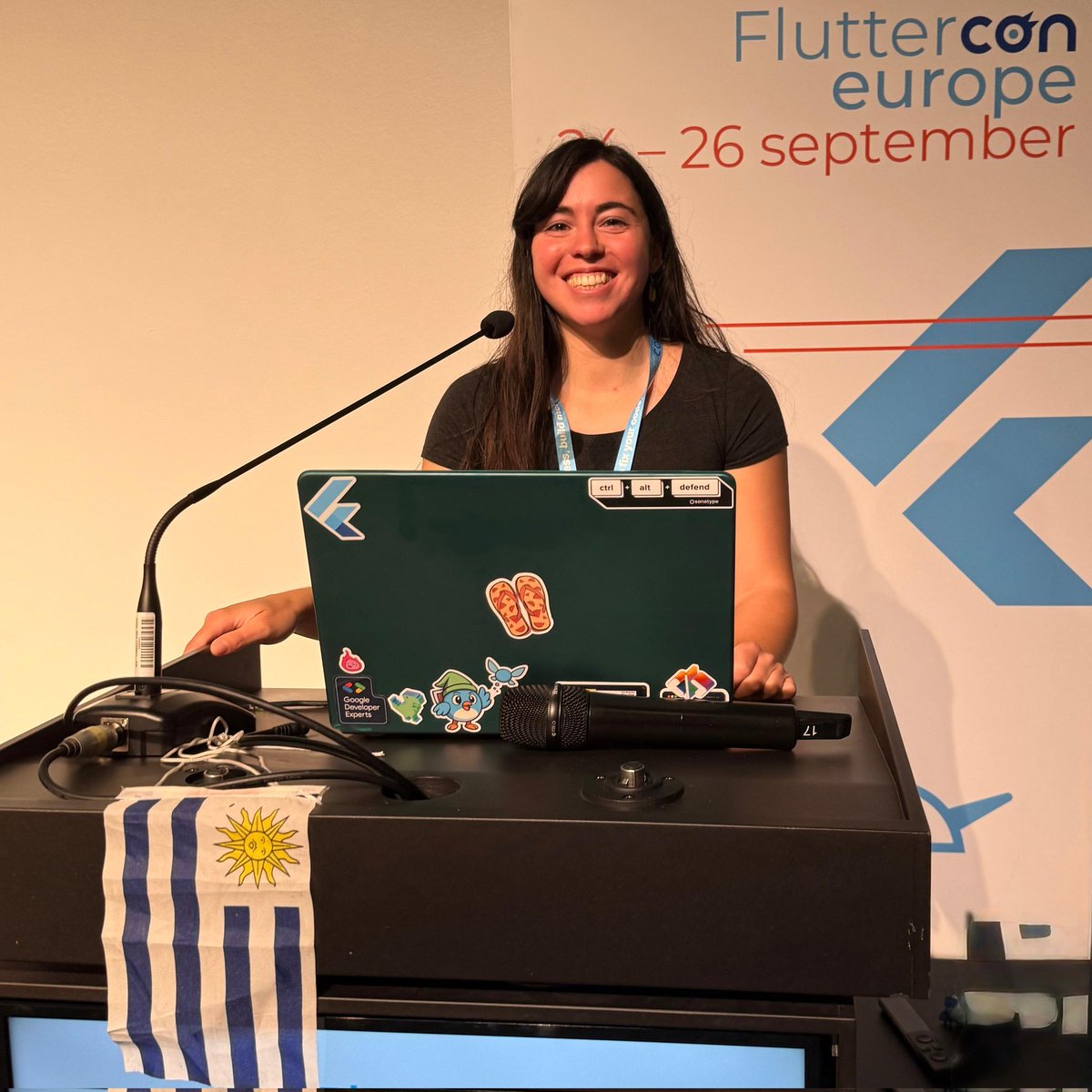 3ettilina's tweet image. First day at @FlutterconWorld was pure energy, networking and love for @FlutterDev 💙✨
I was one of the firsts giving talk and I really enjoyed it (hope u too)! Happy many people joined and approached me afterwards ☺️
More to come in the following days 🚀
.
.
.
#flutter #dart