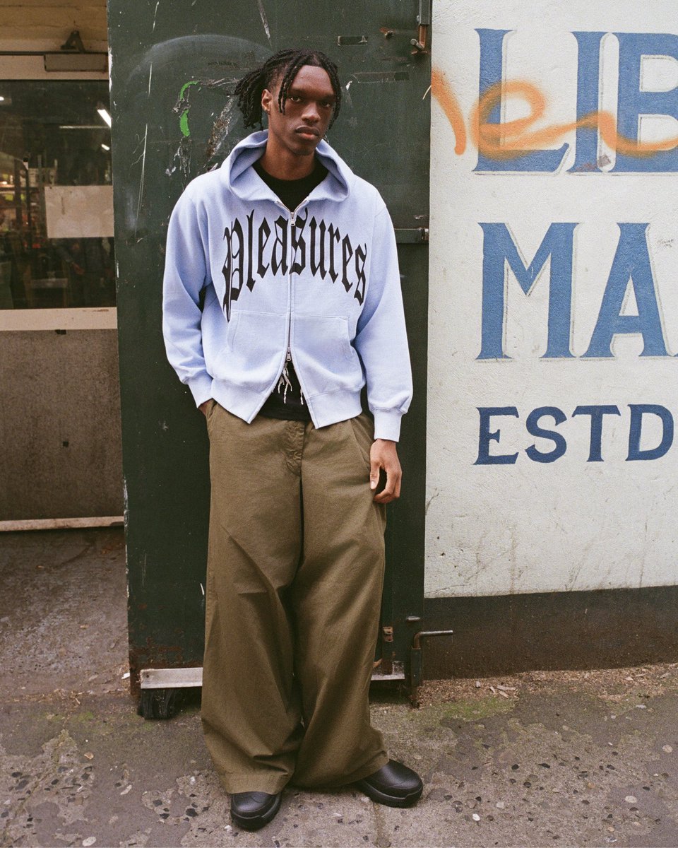 PLEASURES introduces its Fall 2025 collection, “An Fómhar Fíor” (The True Autumn) shot entirely in Ireland. 

🇮🇪 [ @pleasures ]