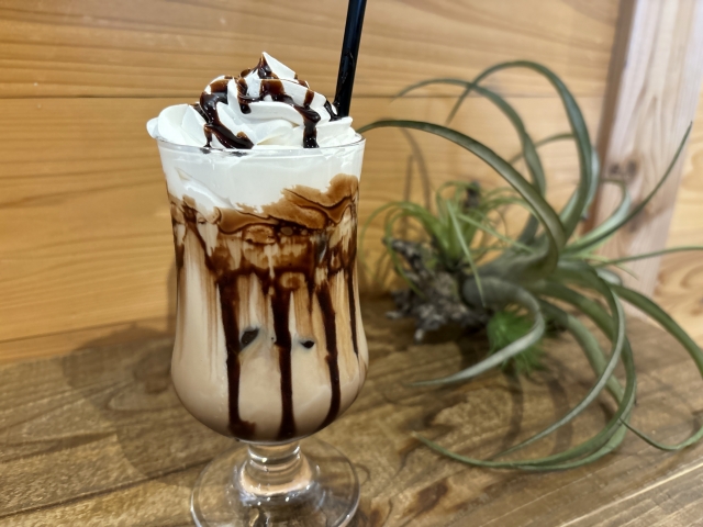 おはようございます

今週もあと少し🍀

「思い込み」で判断してしまうと、せっかくのご縁や案件のチャンスを逃すこともありますよね

大切なのは、リサーチと双方の理解

日ごろから情報をキャッチし、技術や業界知識を学び続けることで、より良い協業につながっていくはずです

#SES営業 
#SES協業