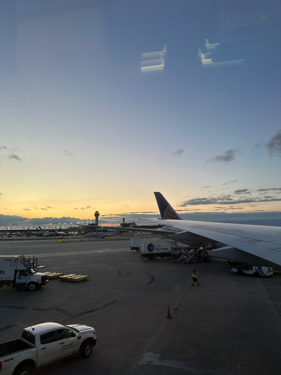 ✨Loki ✨ 🔜 🌍🇹🇿 tweet media