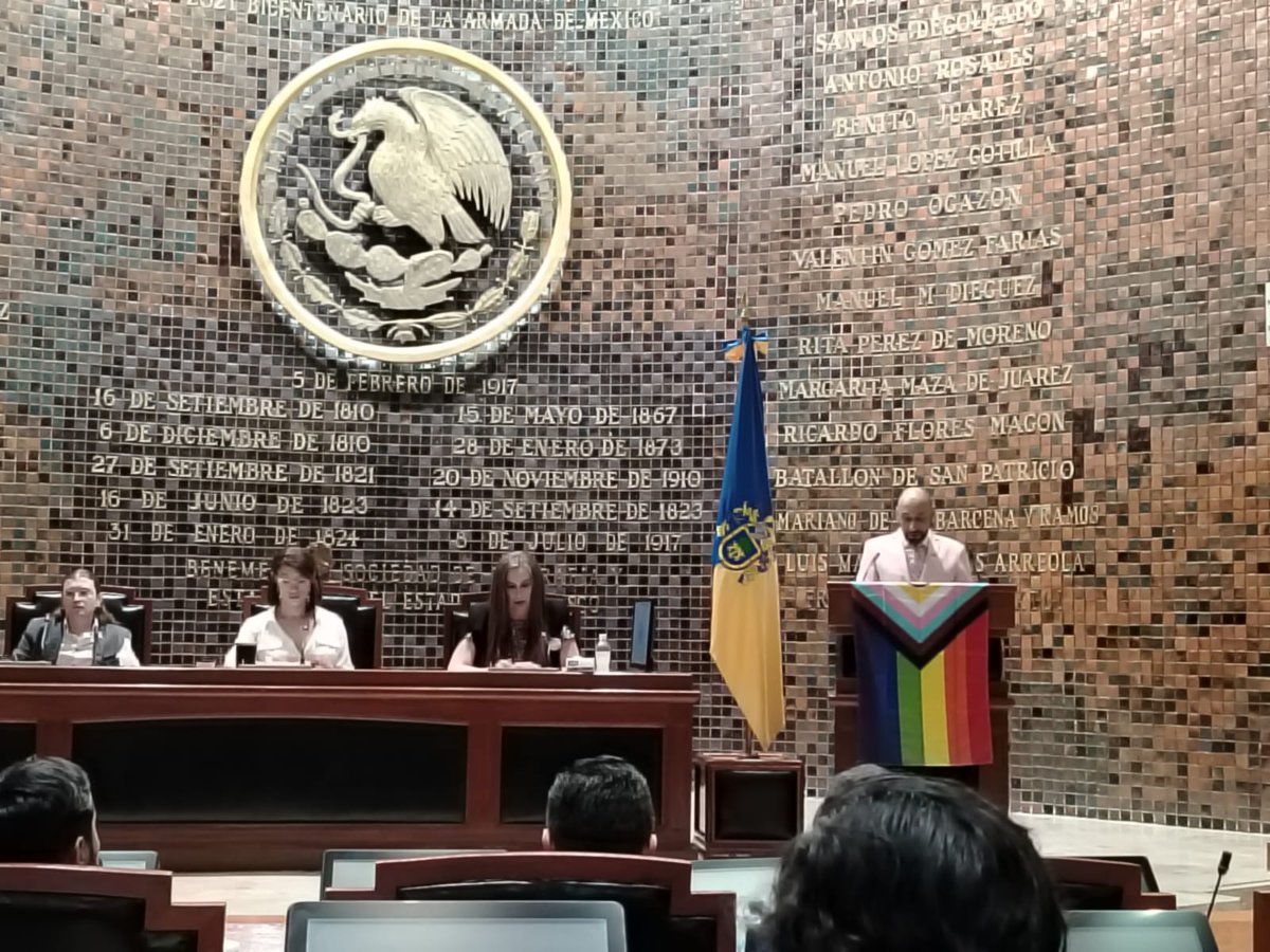Johnny Cobián (@johnnycobian) on Twitter photo Tuve el honor de ocupar un curul en el <a href="/LegislativoJal/">Congreso de Jalisco</a>, en el 2o PARLAMENTO DIVERSO, tomar la tribuna levantando la voz por el reconocimiento en la Ley de nuestras orientaciones sexuales, identidades y expresiones de género. Ser nombrades y ser reconocides por lo que somos. 🏳️🌈 Tuve el honor de ocupar un curul en el <a href="/LegislativoJal/">Congreso de Jalisco</a>, en el 2o PARLAMENTO DIVERSO, tomar la tribuna levantando la voz por el reconocimiento en la Ley de nuestras orientaciones sexuales, identidades y expresiones de género. Ser nombrades y ser reconocides por lo que somos. 🏳️🌈