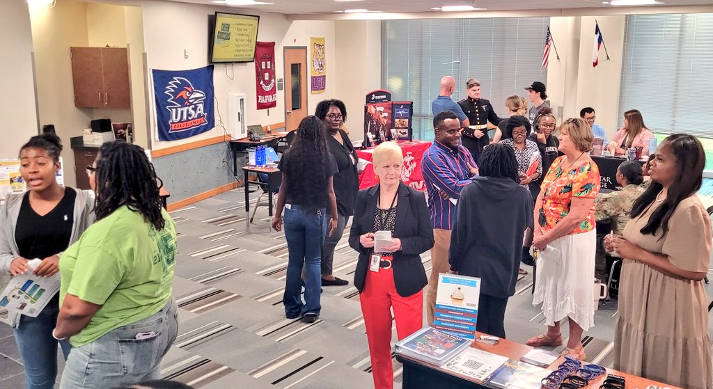 Andrew Papke (@papkeandrew) on Twitter photo This is how we do Open House <a href="/cwhs_springisd/">Carl Wunsche Sr. High School</a>! Shout-out to <a href="/EDouglas_WHS/">Dr. Ericca Douglas @ CWHS</a> for the thoughtful planning. Smiles all around and a great evening meeting with parents & families. 💛🖤 #PhoenixReign This is how we do Open House <a href="/cwhs_springisd/">Carl Wunsche Sr. High School</a>! Shout-out to <a href="/EDouglas_WHS/">Dr. Ericca Douglas @ CWHS</a> for the thoughtful planning. Smiles all around and a great evening meeting with parents & families. 💛🖤 #PhoenixReign