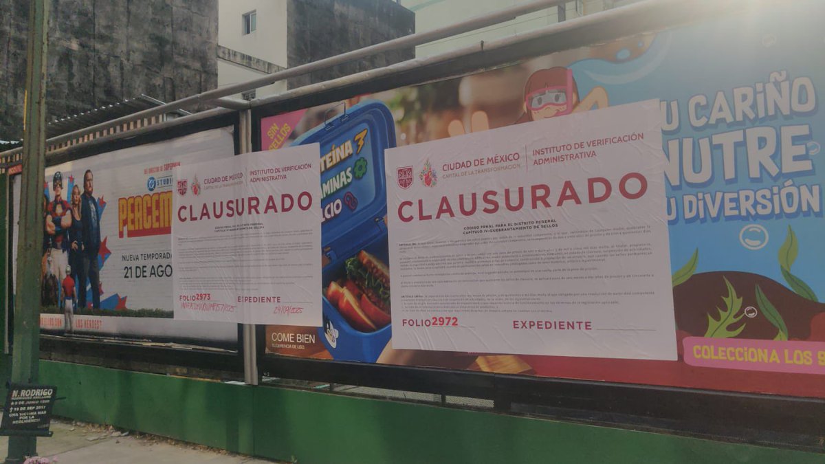 Personal de <a href="/inveacdmx/">INVEACDMX</a>, acompañado de #MetrópolisCDMX, clausuró 52 medios publicitarios que incumplen con la #LeyDePublicidadExterior en las alcaldías <a href="/TuAlcaldiaGAM/">Alcaldía Gustavo A. Madero</a> y <a href="/AlcCuauhtemocMx/">Alcaldía Cuauhtémoc</a>