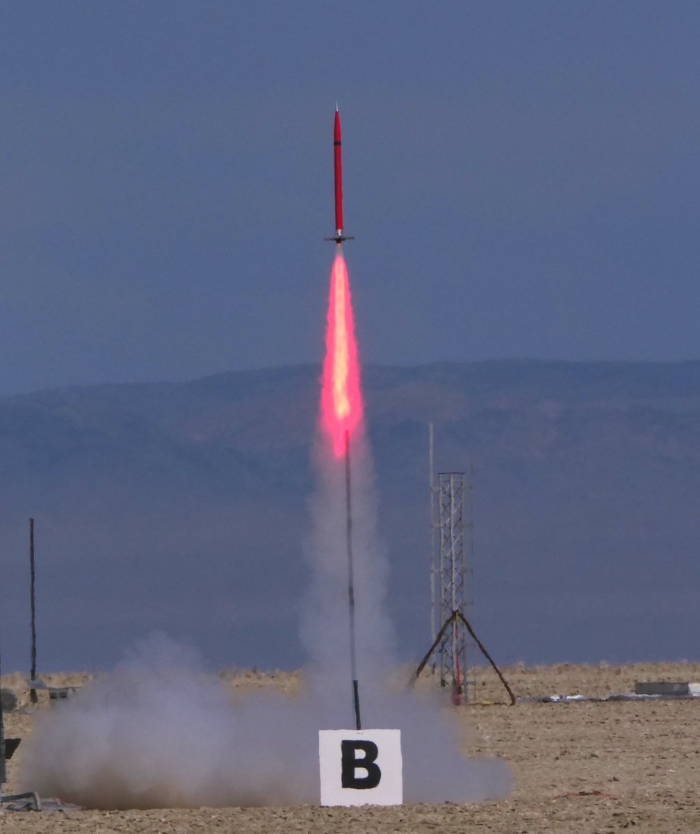 Great liftoff shot from <a href="/bean7452/">Bean</a>