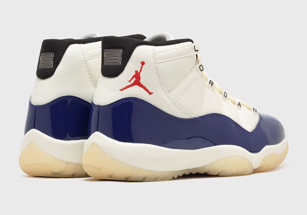 Sneaker News tweet media