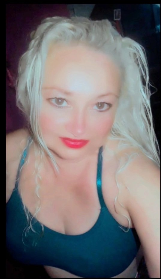 SalinasMari_3's tweet photo. Este post es para pedirte 
👉🏼 No me sigas a mi
Sigue a mi amiga @GladysIbars33 
Por favor 🫰🏻
#EmanuelGainFollowers 📍⚒️ https://t.co/5hpYmOSg0E