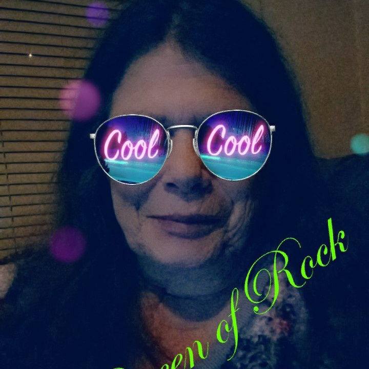 Let's get rocked come into facebook.com/groups/1826187… 
Tune in rcast.net/dir/207701/sta… 
With Cindy The Queen of Rock 9-12 am est. Join the chatroom discord.gg/JkGPAeVw