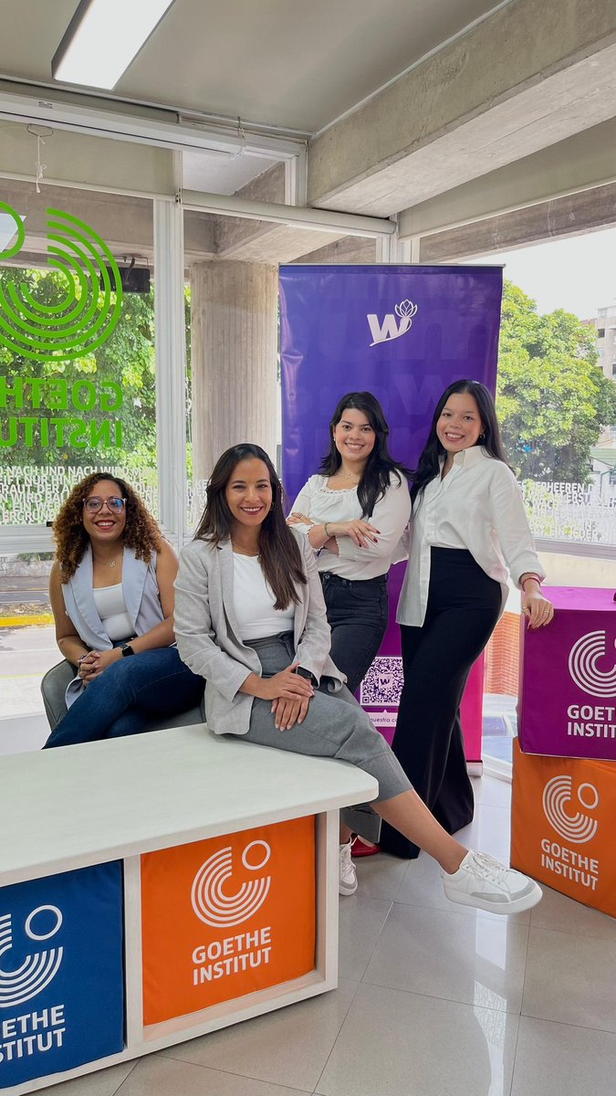 ✨ Hoy cerramos con orgullo nuestro Seminario de Memoria Histórica y queremos compartirles un pedacito de lo que somos: el equipo Wommu en 2025 💜

Siempre construyendo en femenino, siempre juntas. 🌿