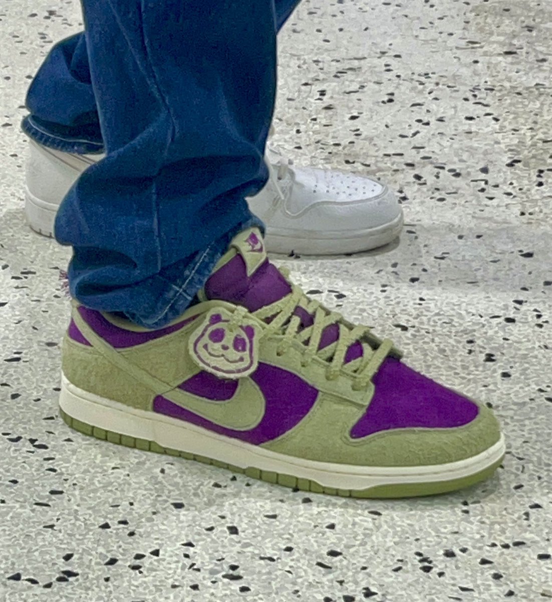 Itsphebeats's tweet image. 🚨Shopping up date🚨(2/3)
Ended up getting 2 pairs of the #panda #nike #sbdunks (I was only planning on getting the purple ones). Sam’s Club got me again! 🤬😤 #retailtherapy
@Nike @SamsClub #sneakerhead #foodie #health #healthy